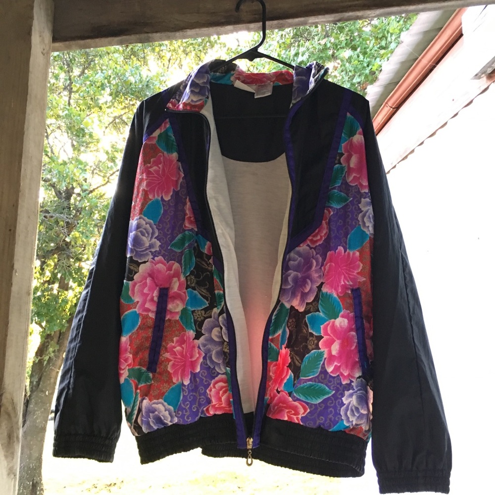 Vintage* 80’s/90’s Floral Purple Windbreaker